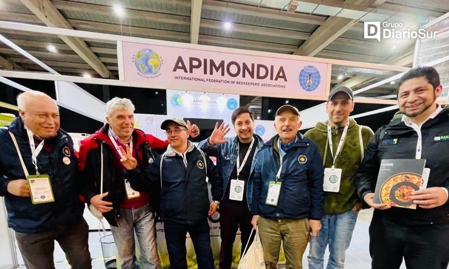 Apicultores de Palena y Llanquihue participaron en Apimondia 2023