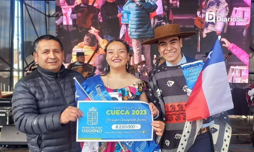 Municipio de Osorno premió a los mejores exponentes de la cueca