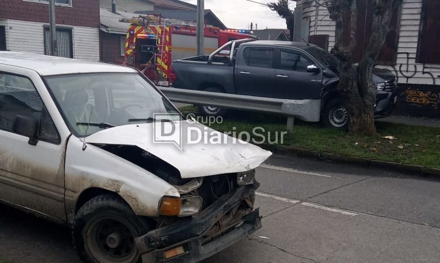 Reportan accidente de tránsito con lesionados en Rahue Bajo