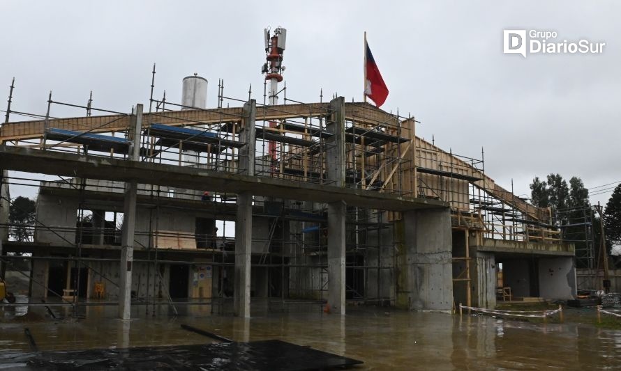 Retoman construcción del cuartel de la Sexta Compañía de Bomberos de Puerto Varas