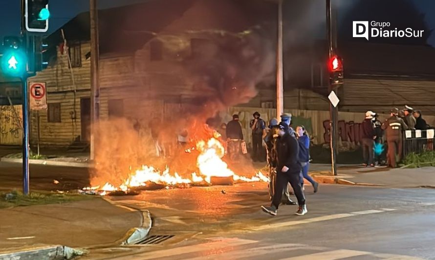 Manifestantes encienden barricadas en Osorno