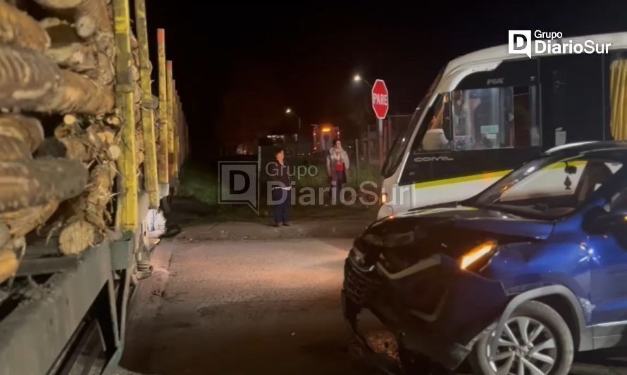 Tren de carga y auto protagonizan accidente en Paillaco 