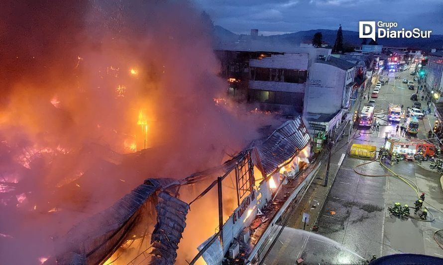 Valdivia: revelan que bodegas de mall chino contenían elementos explosivos 