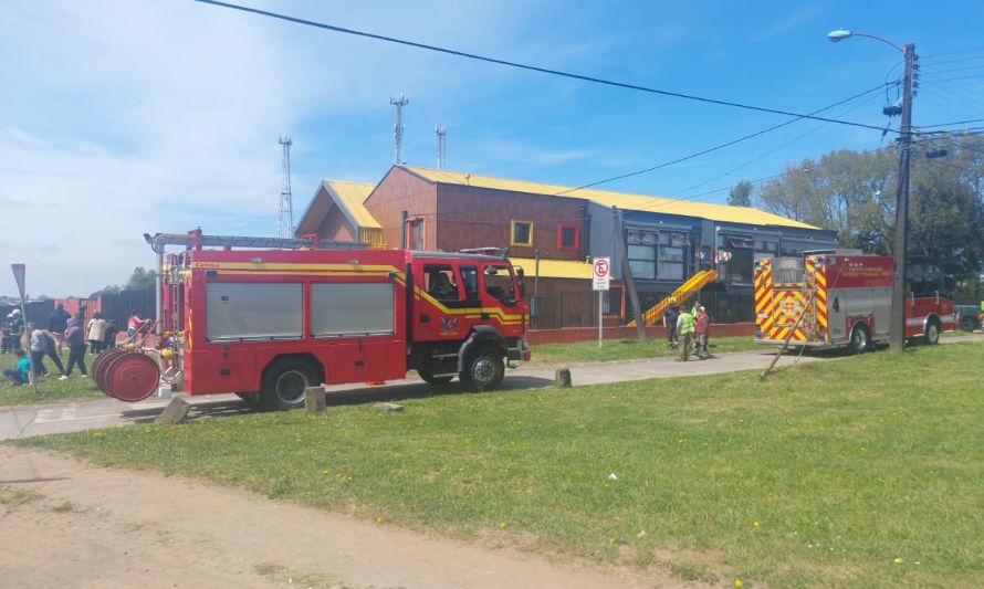 Emergencia en jardín infantil termina con 70 evacuados