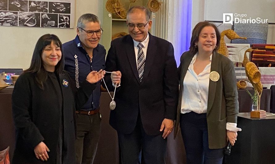 Artesano de Temuco gana premio de excelencia en “Guardianes de Oficios”