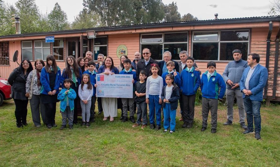 Invertirán 150 millones en mejoramiento de escuela rural Tacamó Alto de Osorno

