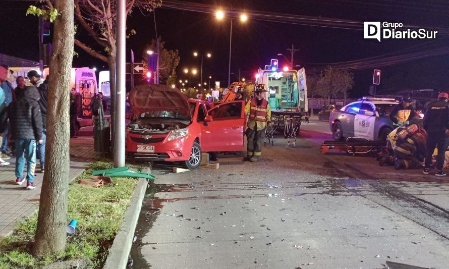 Dos lesionados deja colisión vehicular en Osorno