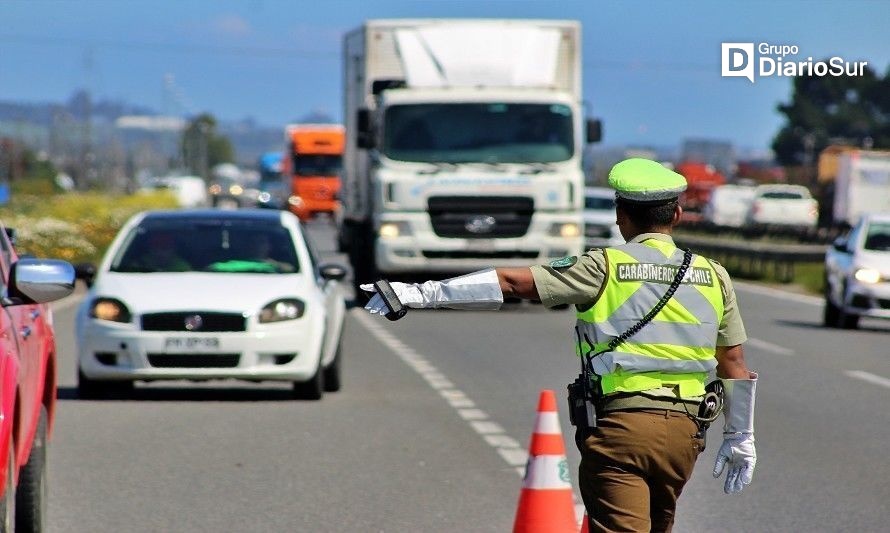 Carabineros despliega amplio plan en carreteras por fin de semana largo