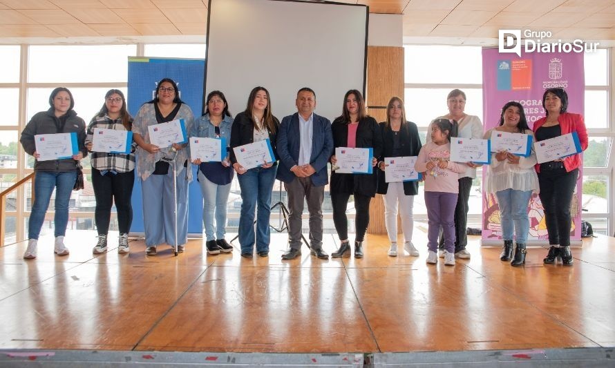 Osorninas egresaron del programa “Mujeres Jefas de Hogar” que ejecutó el municipio