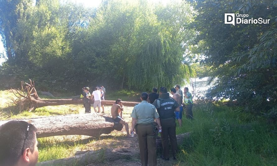 Detallan rescate de tres personas en el río Rahue