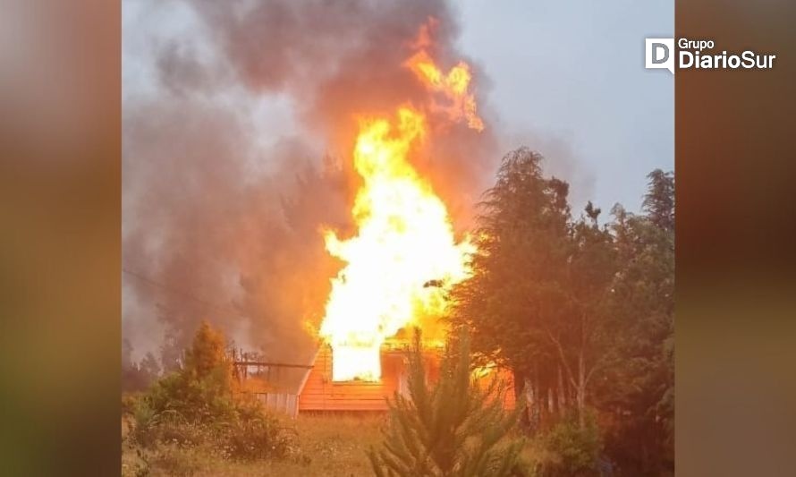 Incendio declarado de vivienda en Ruta al Mar