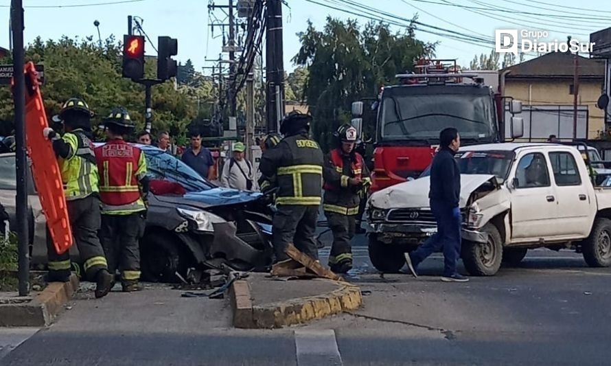 Grave accidente deja cuatro lesionados en Osorno