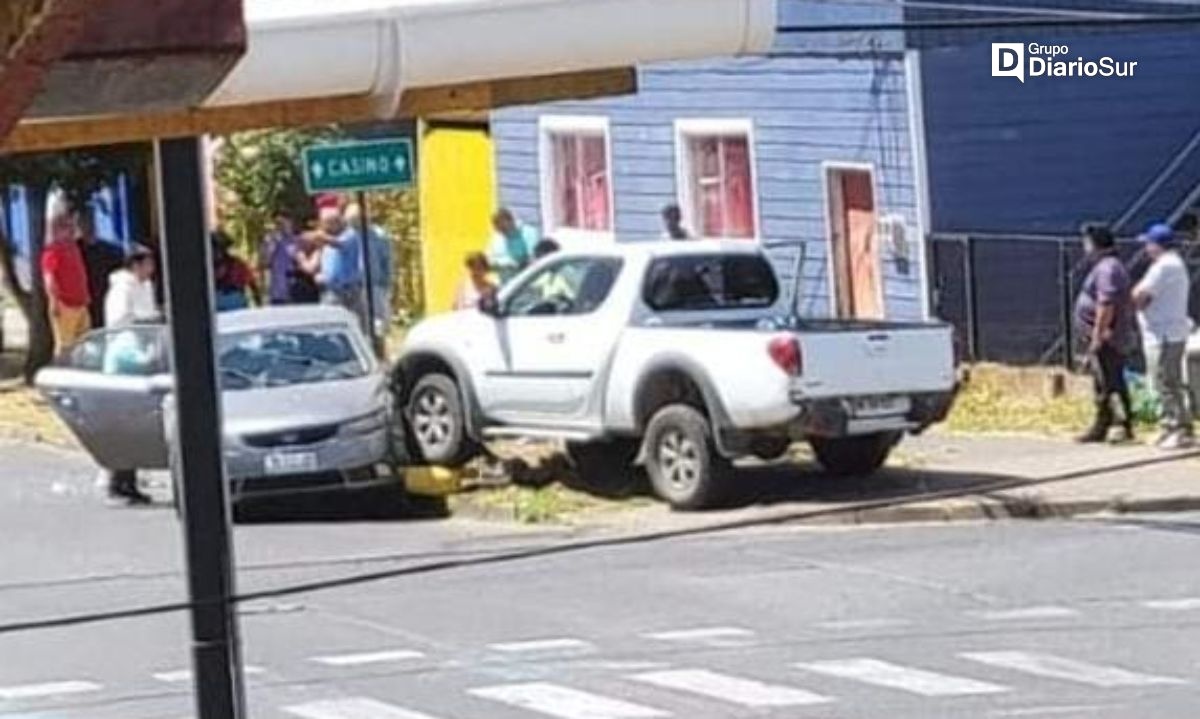 Reportan colisión vehicular en Rahue Bajo