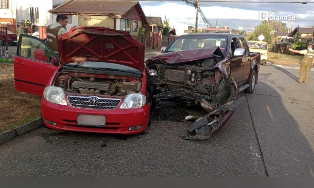 Un lesionado tras fuerte colisión vehicular en Osorno