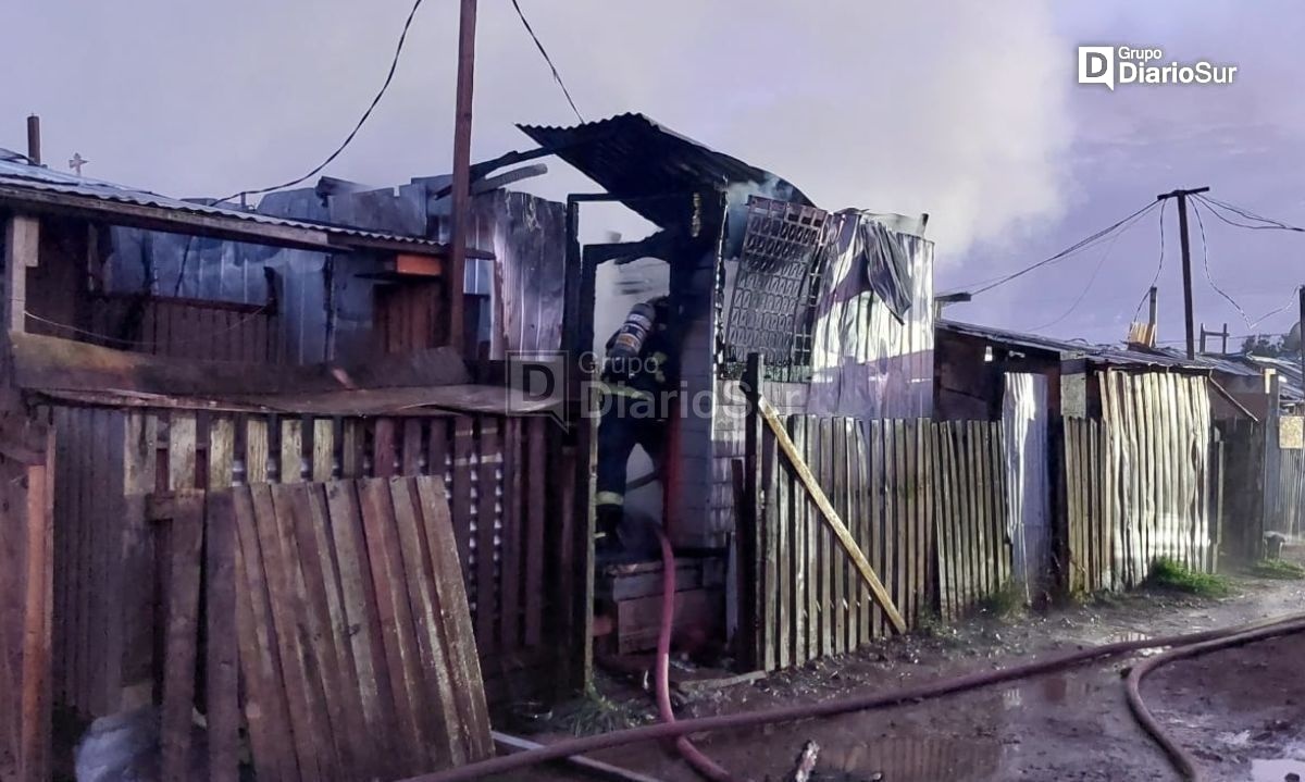 Cinco viviendas afectadas por incendio en campamento de Osorno