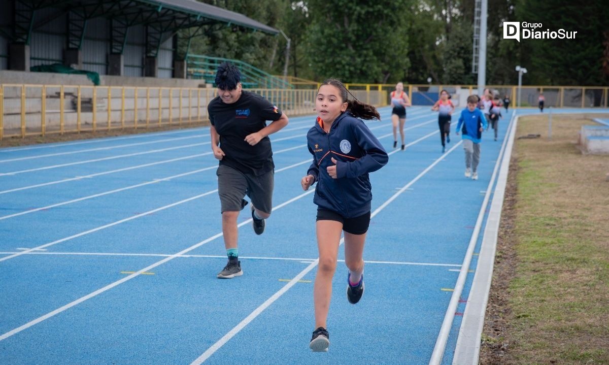 Abren al uso la pista de atletismo de la Villa Olímpica de Osorno