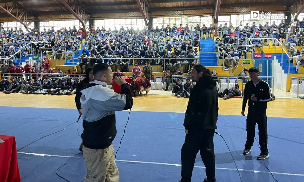 Estudiantes de Osorno asistieron a charla de educación emocional y contra el bullying