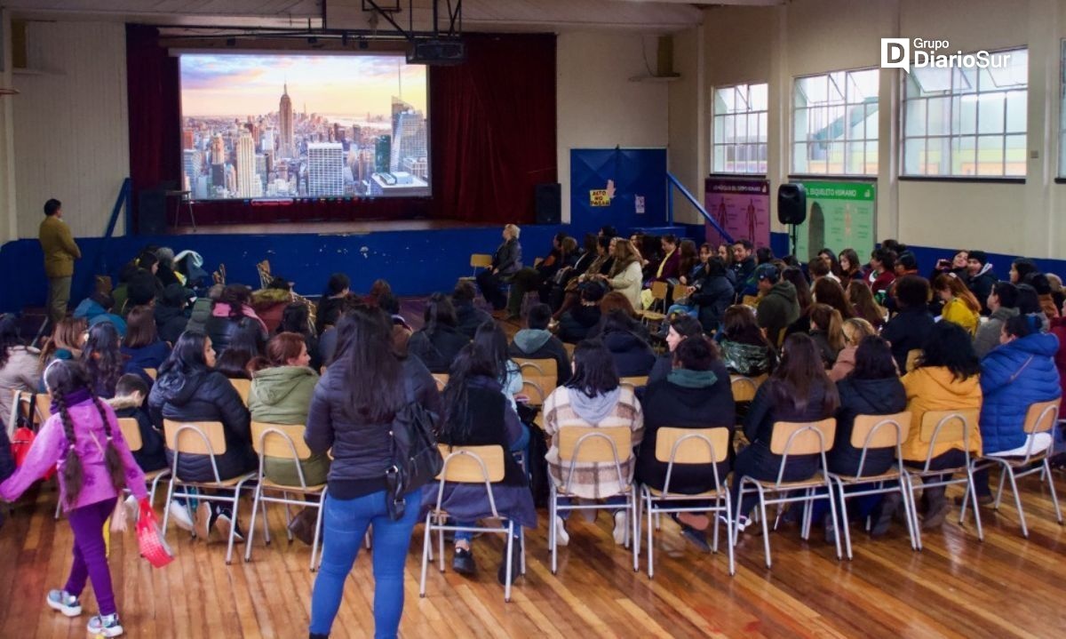 Escuela osornina sostiene primer Taller para Apoderados