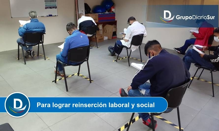 Reos de la región rinden la Prueba de Transición 