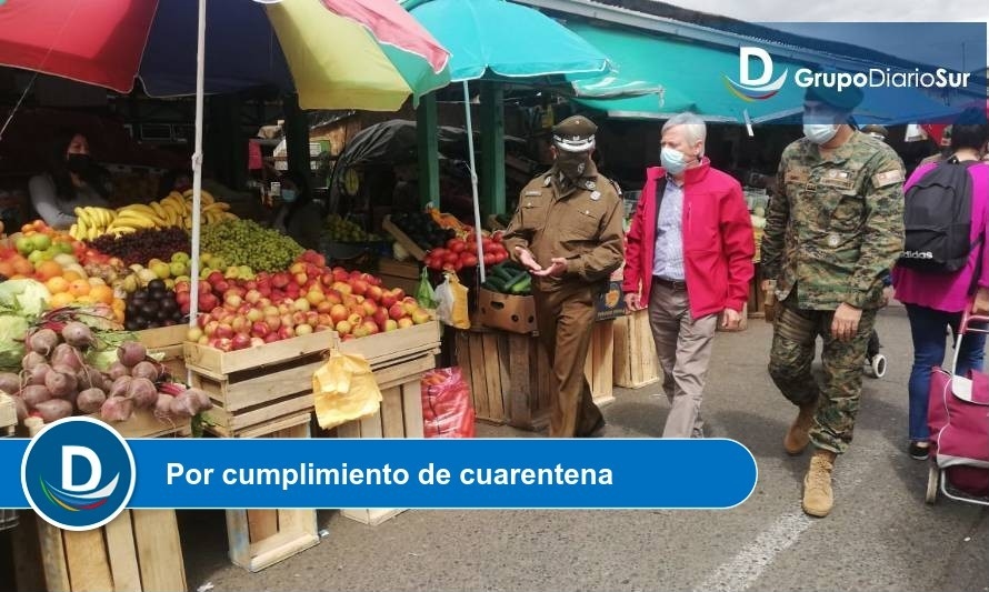 En Feria Pedro Aguirre Cerda de Osorno intendente supervisa fiscalización 