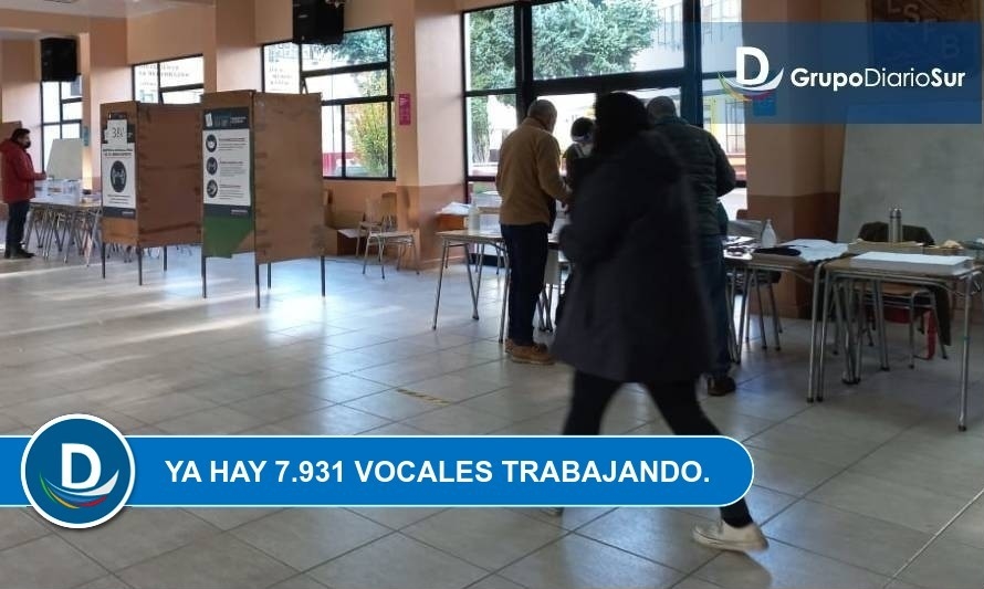 En Osorno y Puerto Montt: Solo faltan 6 mesas por instalar en Los Lagos