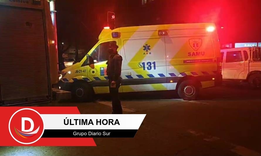Trasladan al hospital a mujer atropellada en el centro de Osorno