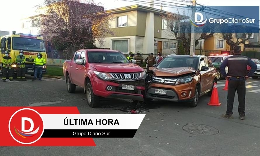 Tres lesionados deja una colisión en el centro de Osorno