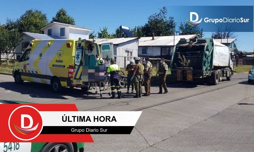 Grave conductor de moto que impactó camión recolector de basura